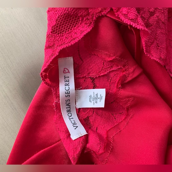 Victoria Secret Night gown, lipstick red size Small - Picture 3 of 4